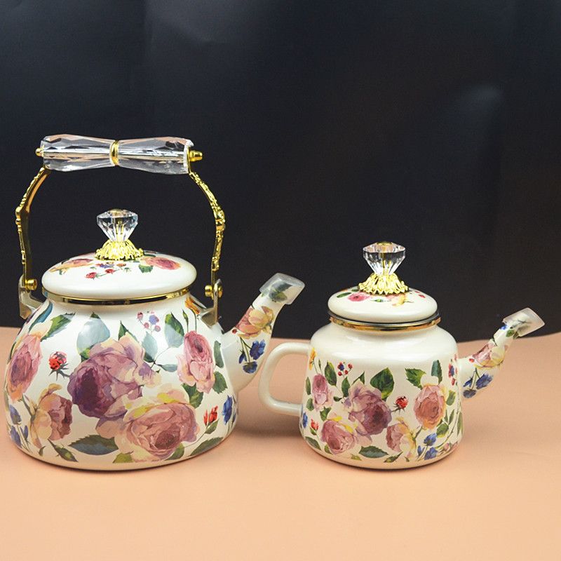 Vintage Coffee Equipment - Bouilloire en émail rose vintage pour