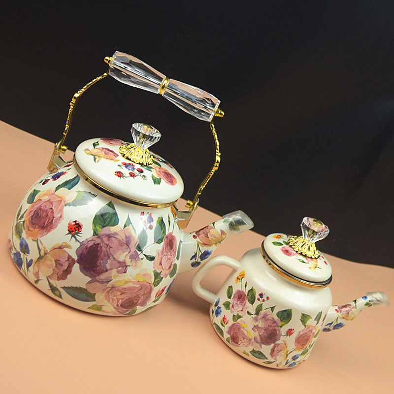 Bouilloire en émail rose vinta - Vintage Coffee Equipment avis et prix